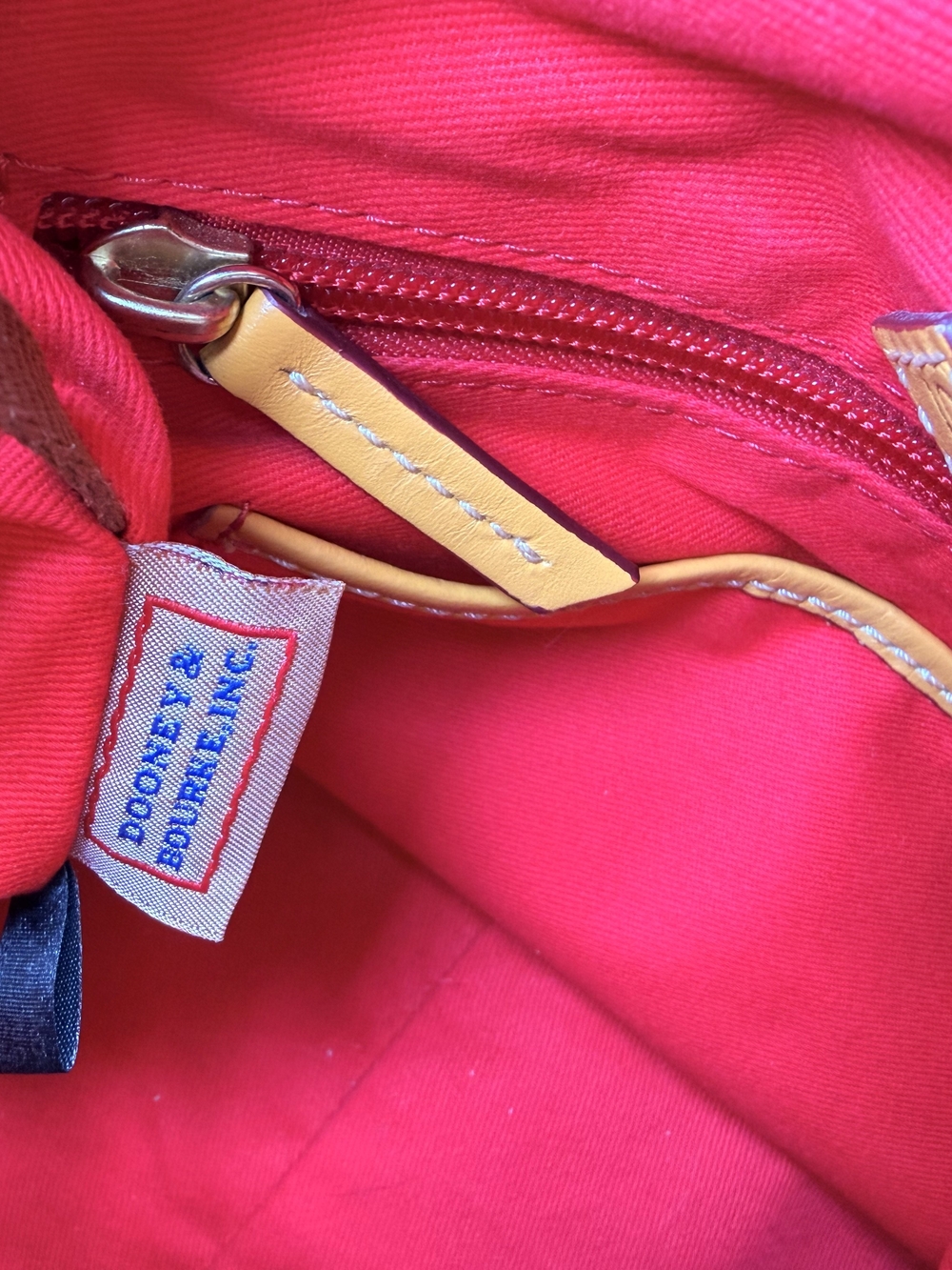 Dooney & Bourke Florentine Teagan 30 - Picture 12 of 14